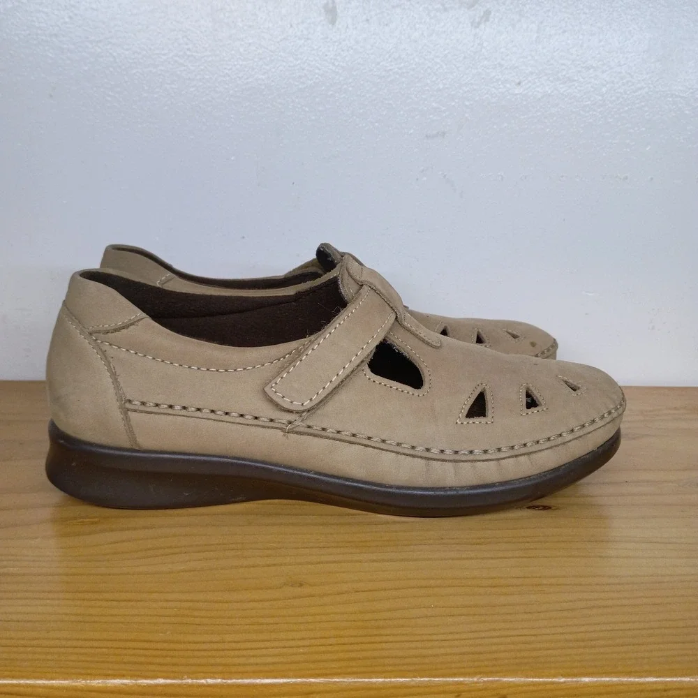 SAS Tripad Comfort Roamer Tan Taupe Nubuck Leather Shoes Size 6.5 Wide